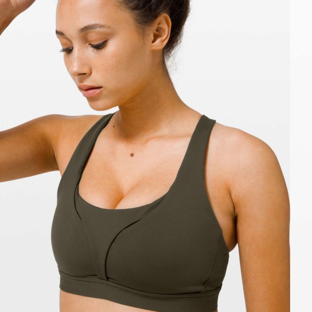 NWT Lululemon stash it all bra